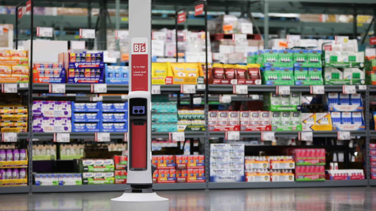 Inventory robot in store aisle