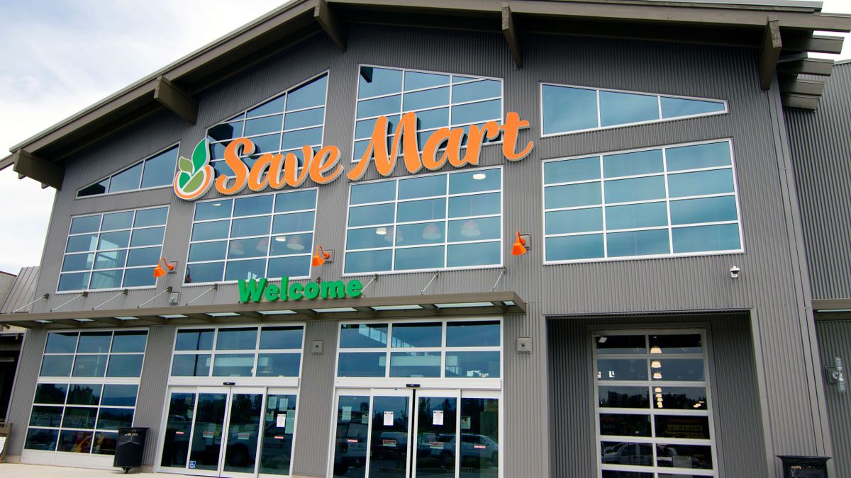 Front entrance to Save Mart supermarket